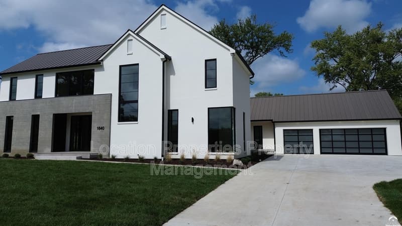 Lawrence House: 1840 Quail Creek Drive