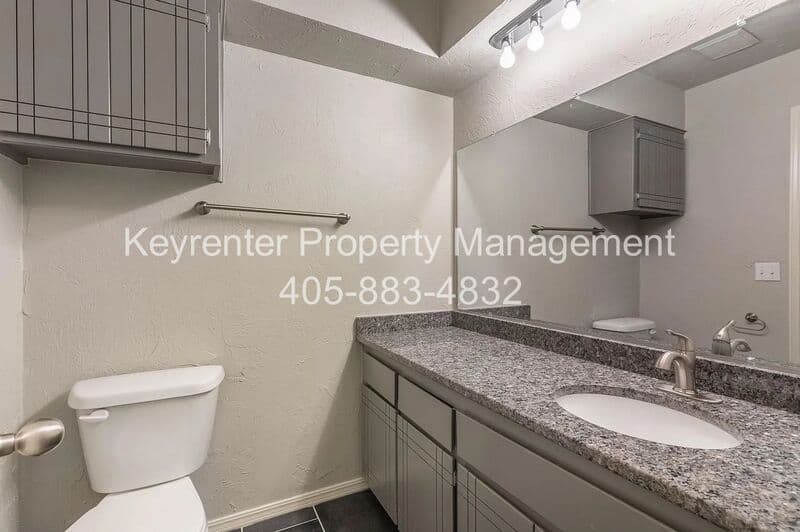 Oklahoma City Condo: 9016 - 9020 N Rockwell Dr
