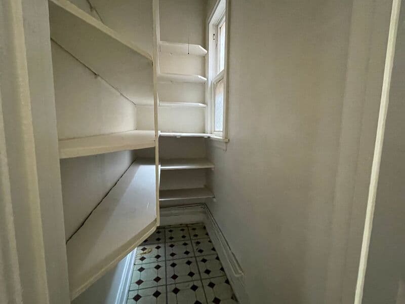 Chicago House: 4424 W. Armitage 2W