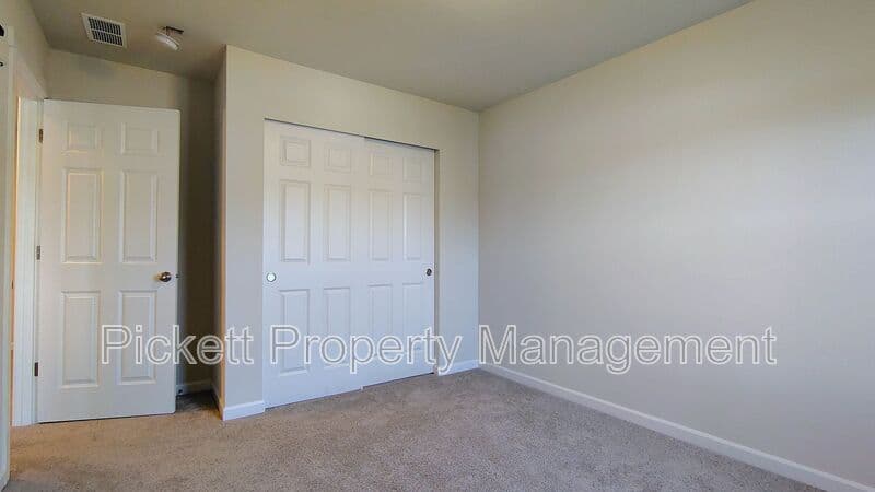 Bremerton House: 10303 Balto Rd NW