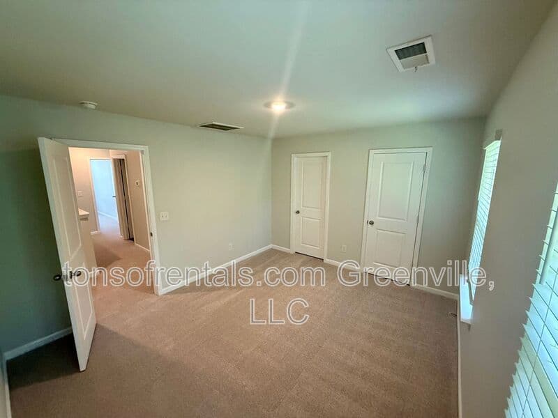 Pendleton Townhome: 107 Pendleton Place Way
