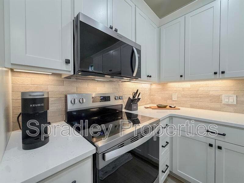 Temple Townhome: 1404 Rita Blanca Ct.
