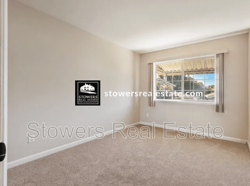 Livermore House: 5461 Arlene Way