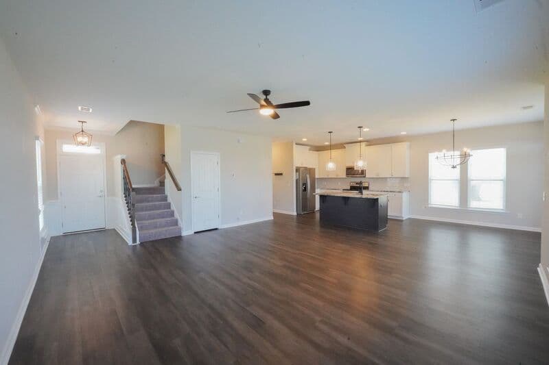 Savannah House: 165 Greyfield Circle