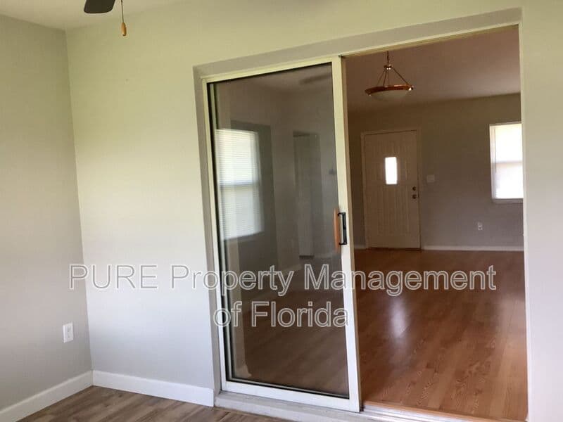Ocala House: 16 Almond Terrace