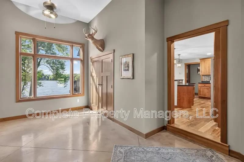 New Richland House: 23619 180th Street