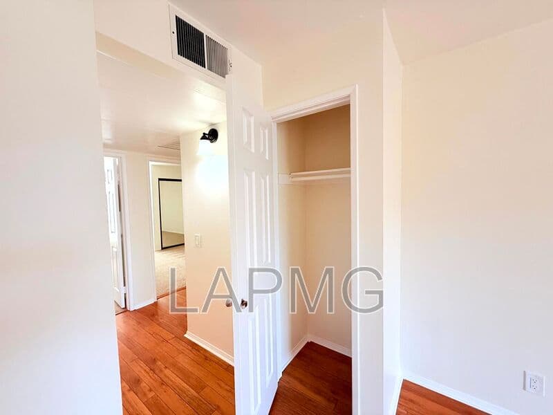Studio City House: 4202 Tujunga Ave