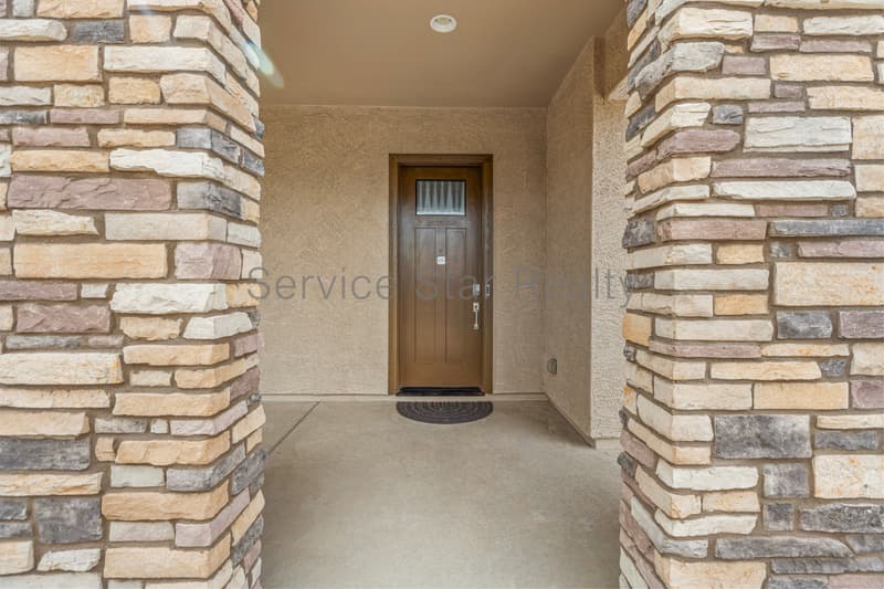 Laveen House: 4019 W Piedmont Rd