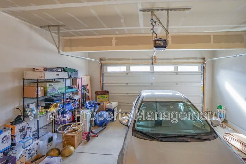 Washougal House: 359 W Koa St