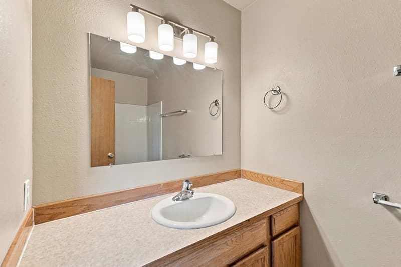Post Falls House: 800 North Regal Court