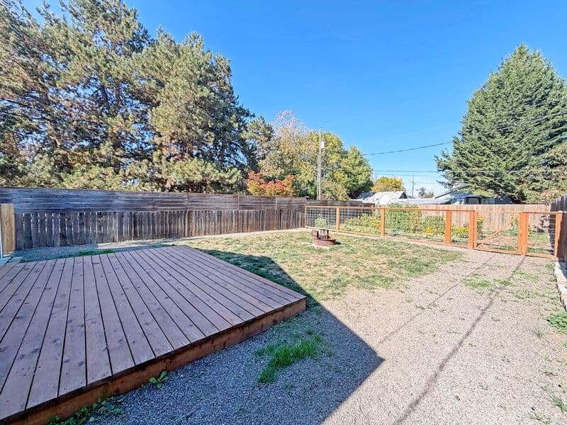 Eugene House: 2727 Edison St.