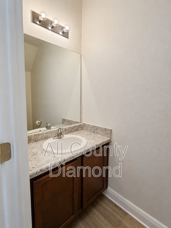 Callaway House: 5940 Callaway Circle
