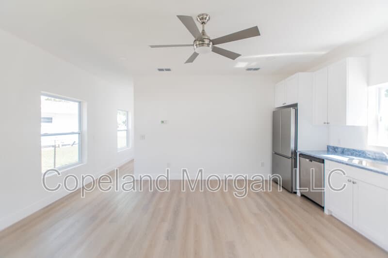 St. Petersburg Condo: 3720 Iris Street North