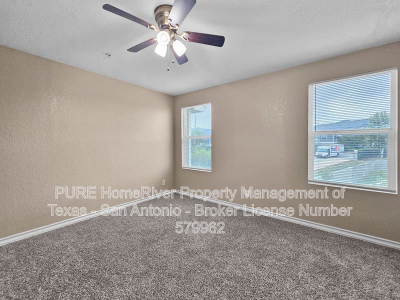 San Antonio House: 6322 Attucks Ln