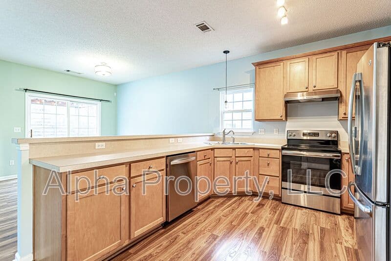 Greer House: 322 Highgate Cir