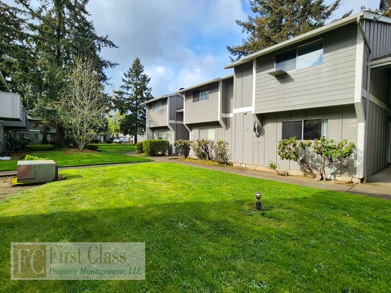 PORTLAND Condo: 1370 NE 186TH AVE