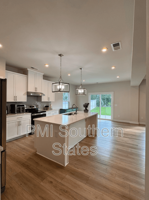 Fountain Inn House: 204 Delamere Drive