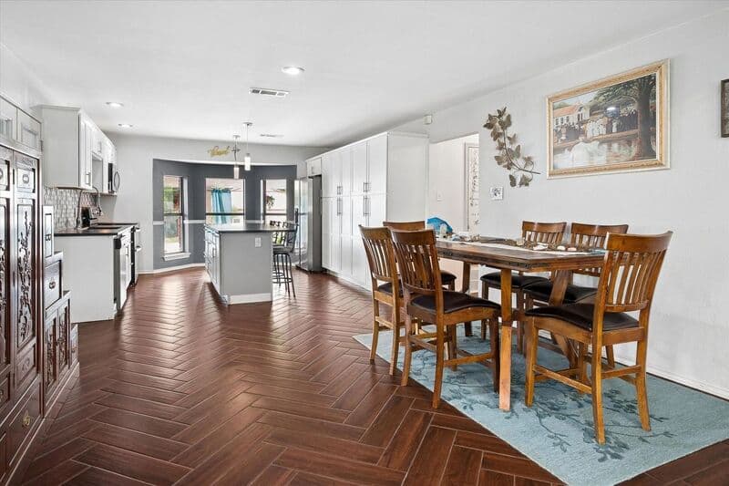 Fort Worth House: 9716 Windsor Cir
