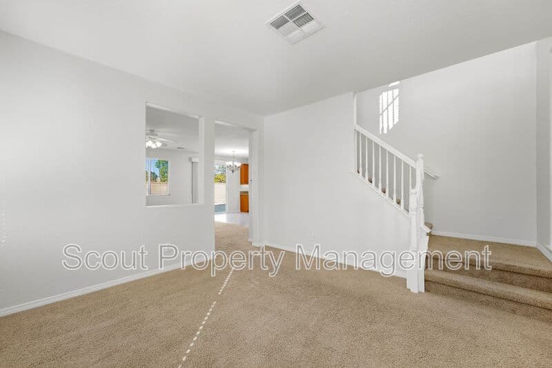 Menifee House: 29128 Rockledge Drive