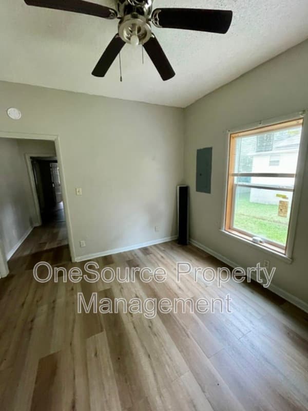 Quincy House: 911 7Th Street
