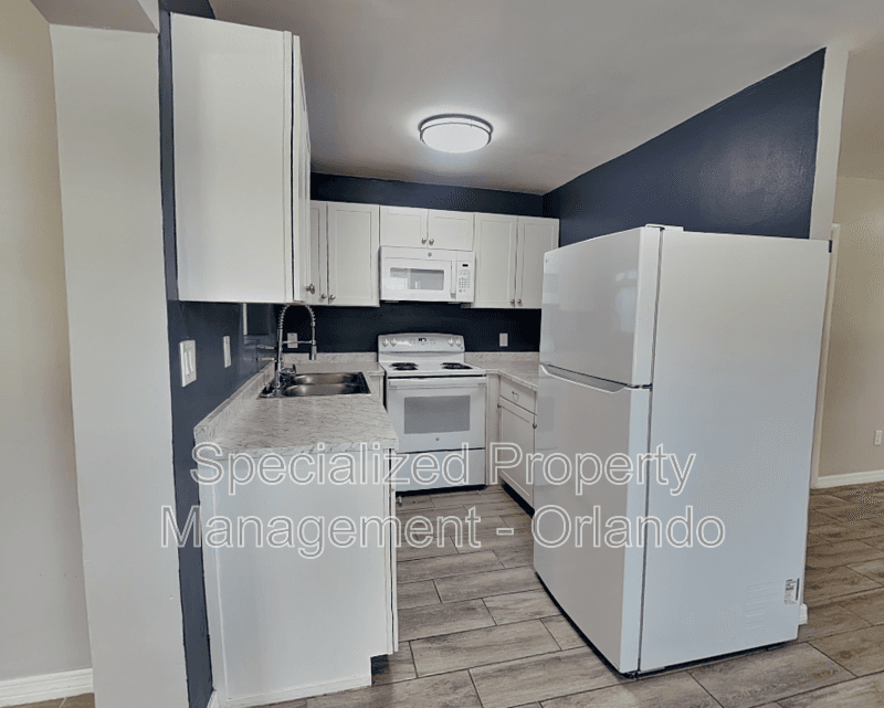 Orlando House: 561 Raleigh St