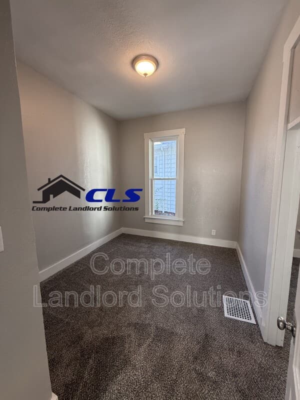 Terre Haute House: 1236 S 4th St