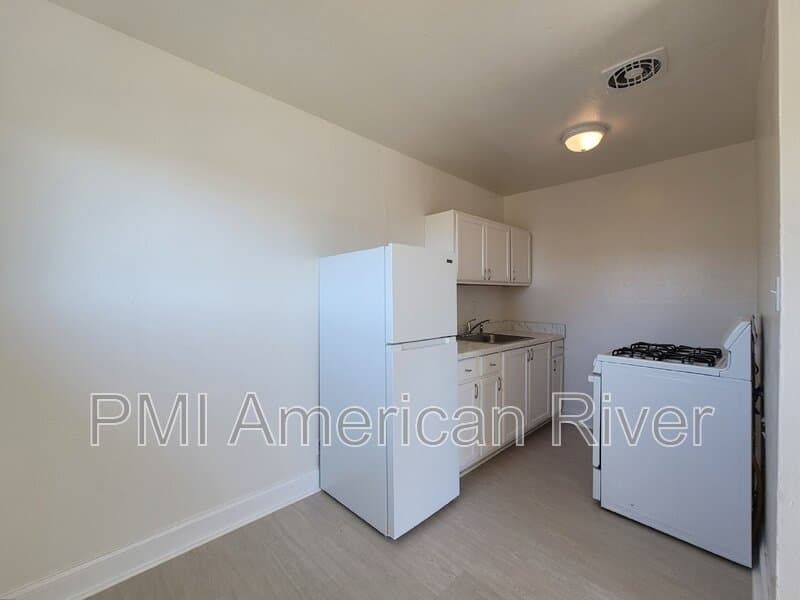 Sacramento Condo: 3729 Balsam Street