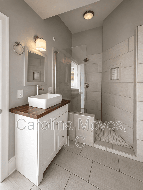 Greenville House: 44 Allen St