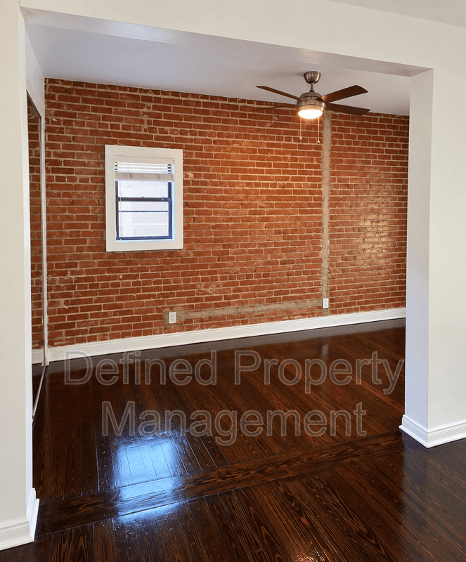 Los Angeles (Miracle Mile) Condo: 649 S. Burnside Ave.