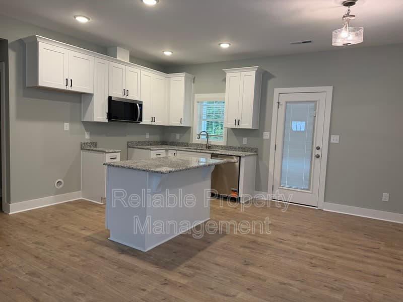 Clayton Condo: 863 Jack Rd