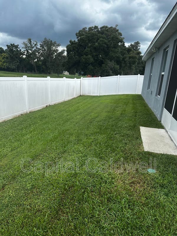 Seffner House: 201 Serena Ridge Dr