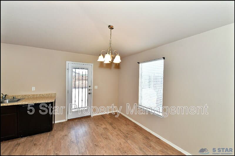 Horizon City House: 916 Villa Seca Dr !!