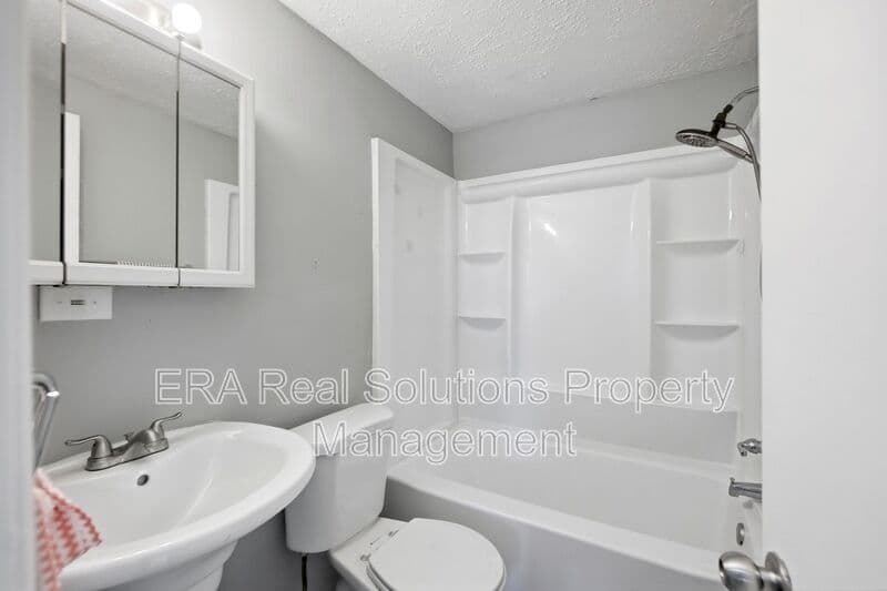 Columbus Condo: 2065 W Mound St