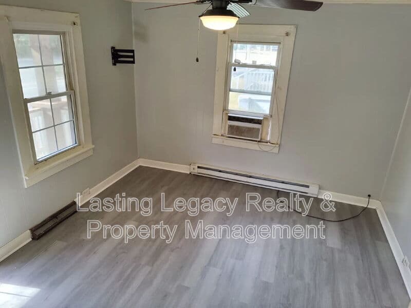 Winston Salem House: 2713 Old Greensboro rd
