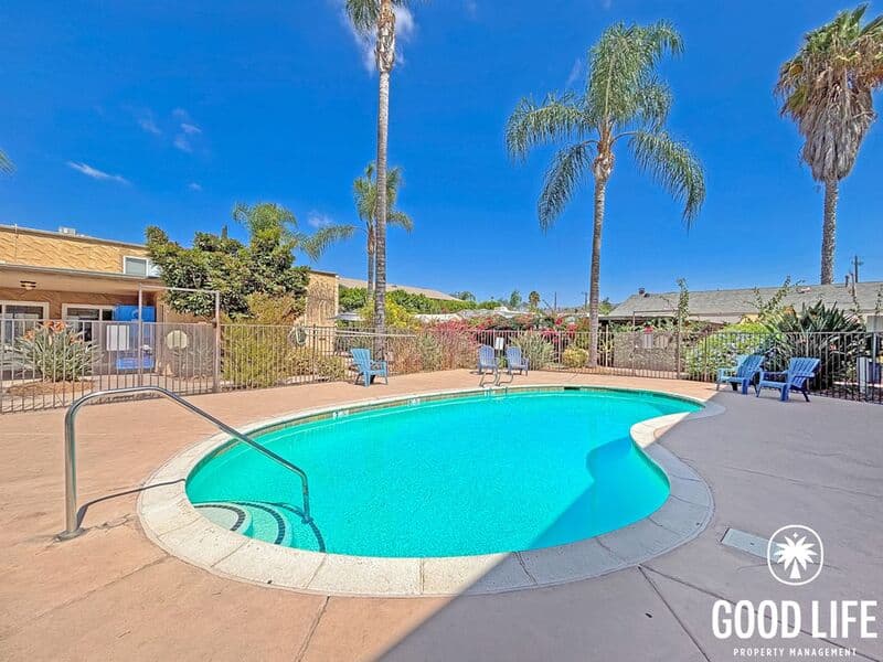 El Cajon Condo: 1386 E Madison Ave