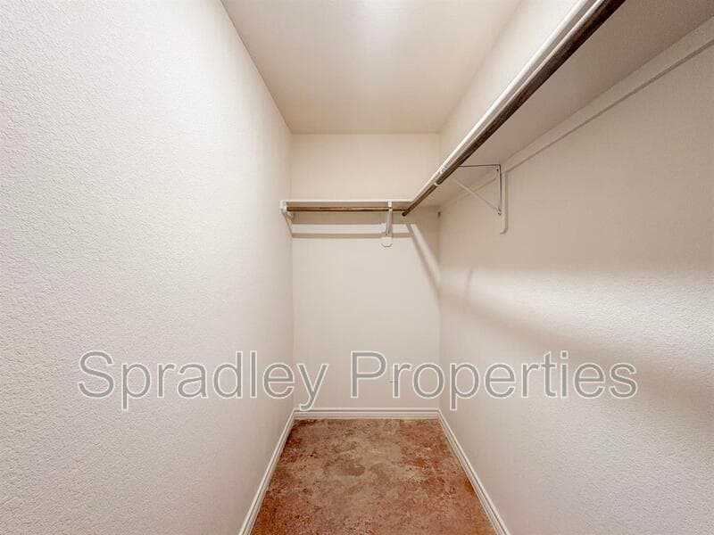 Belton Condo: 1004B Menard Ct