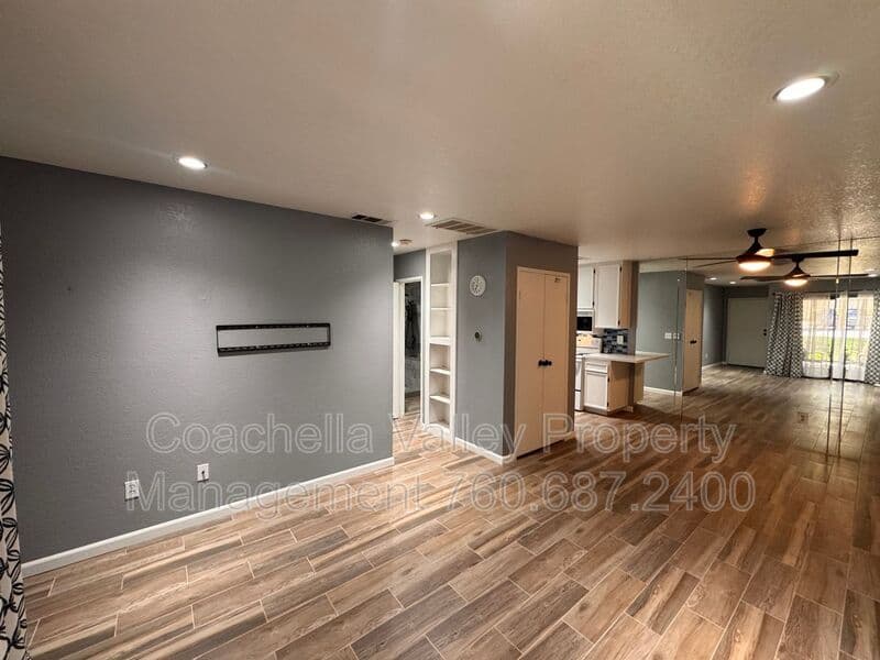 Palm Springs House: 685 N Ashurst Ct