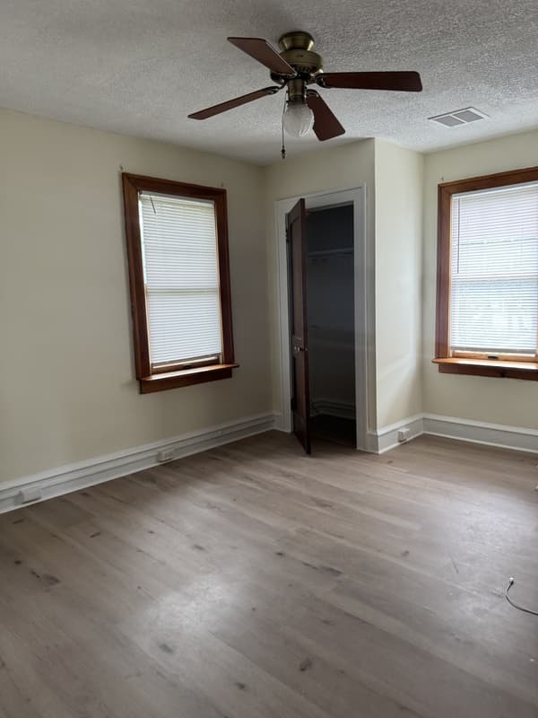 Glassboro House: 5 Normal Boulevard