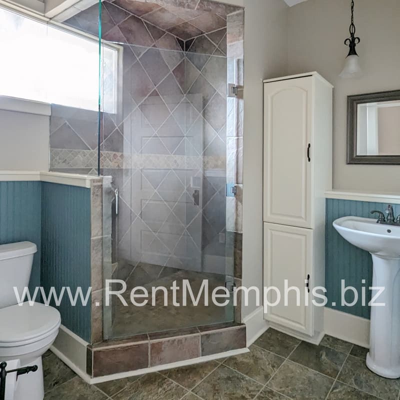 Memphis House: 215 Lemaster Street