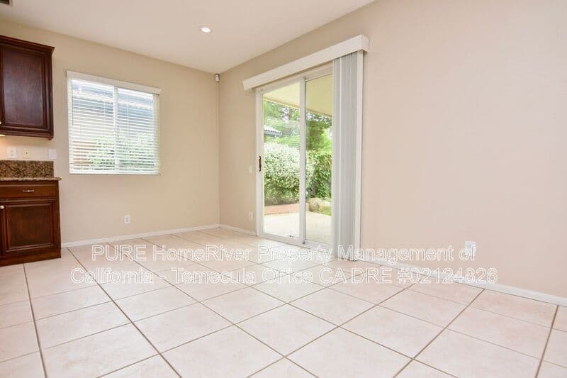 Temecula House: 41716 Monterey Pl