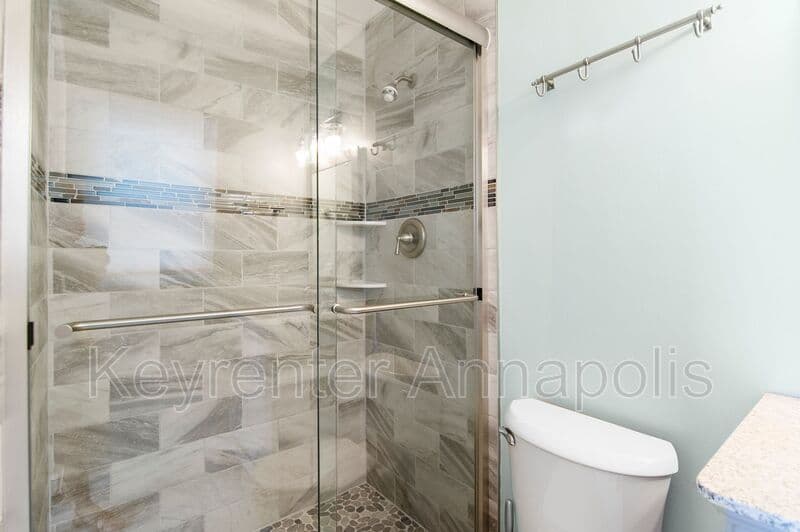 Crownsville House: 840 Valentine View