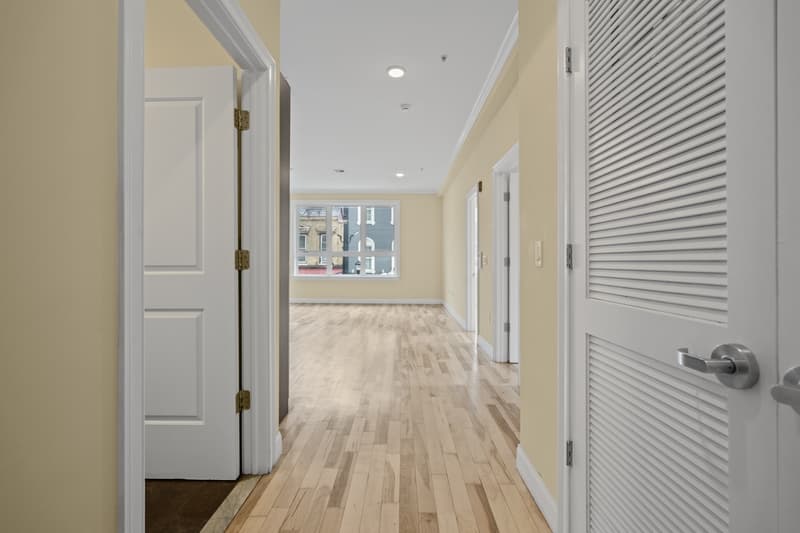 Union City Condo: 4401 Bergenline Avenue - 2A
