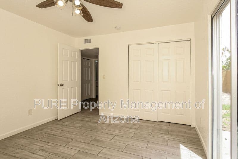 Phoenix Condo: 234 E Ruth Ave