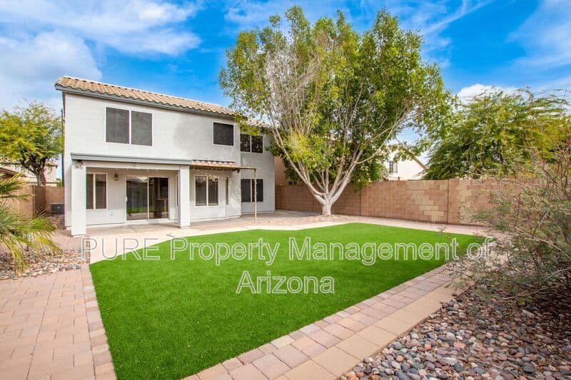 Gilbert House: 1729 W Harvard Ave