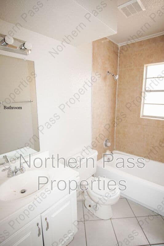 El Paso Condo: 11212 Wharf Cove B