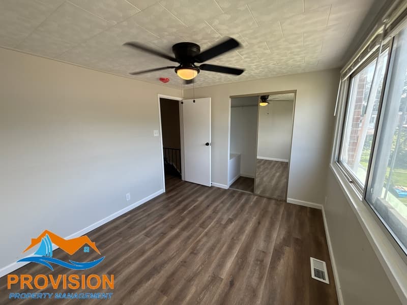 Baltimore Townhome: 2921 Freeway