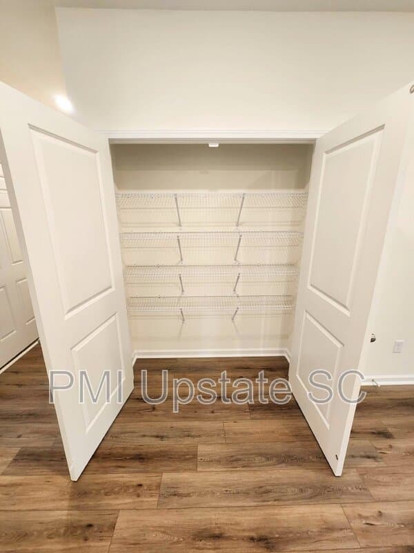 Fountain Inn House: 743 Fountainbrook Ln