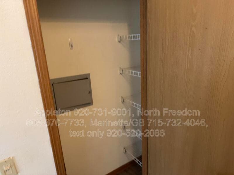 Marinette Condo: 907 Madison Ave. #11