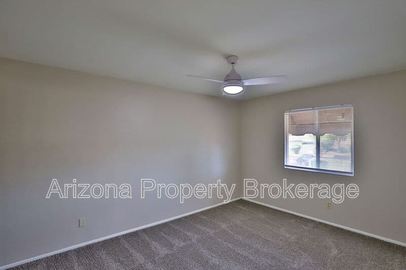 Phoenix Townhome: 851 E. Cochise Dr.