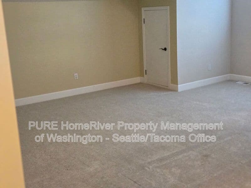 Auburn House: 5316 S 282nd Way